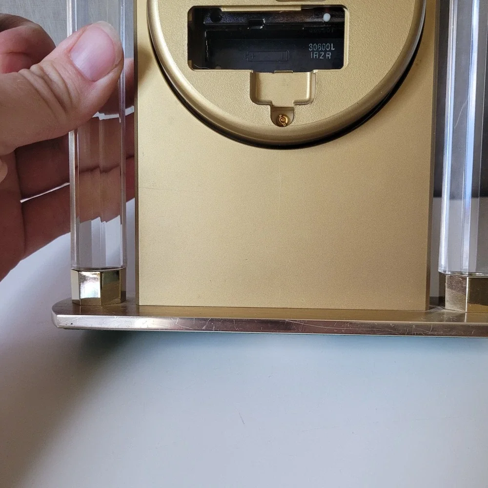 Vintage Seiko Quartz Desk Clock Lucite Pillars Gold Tone Mantel Clock MCM Japan